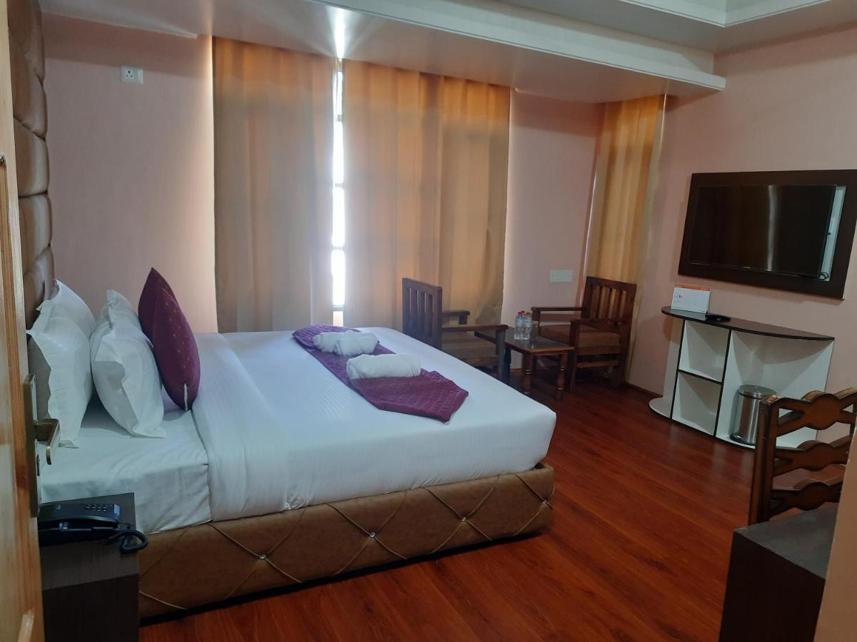 Fair Mount, Airport Road, Humhama Srinagar Otel Dış mekan fotoğraf